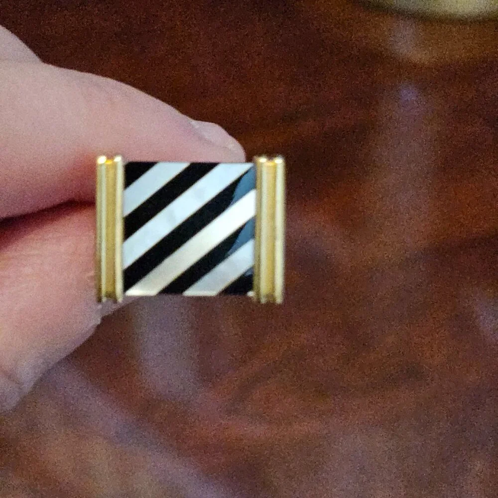 HEAVY RARE VINTAGE ESTATE MAYORS BIRKS 18K ITALY GOLD MOP ONYX STRIPED CUFFLINKS
